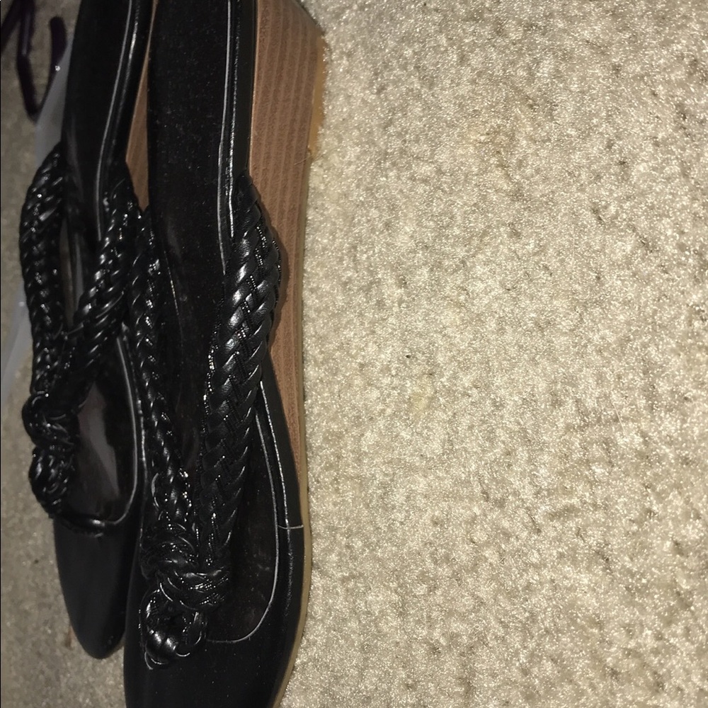 Sandals - Picture 2 of 2